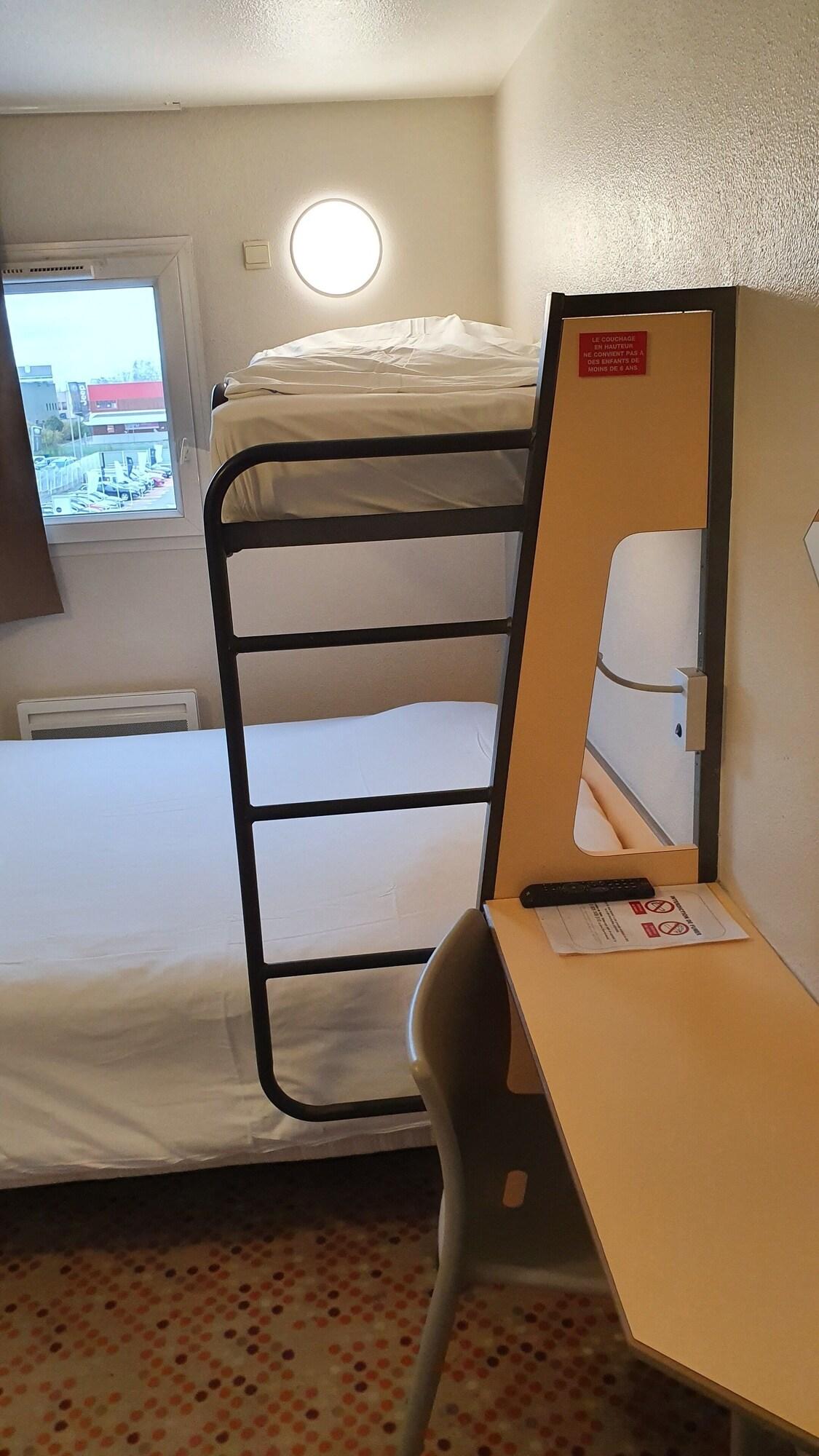 Welcomotel Coignières Eksteriør billede
