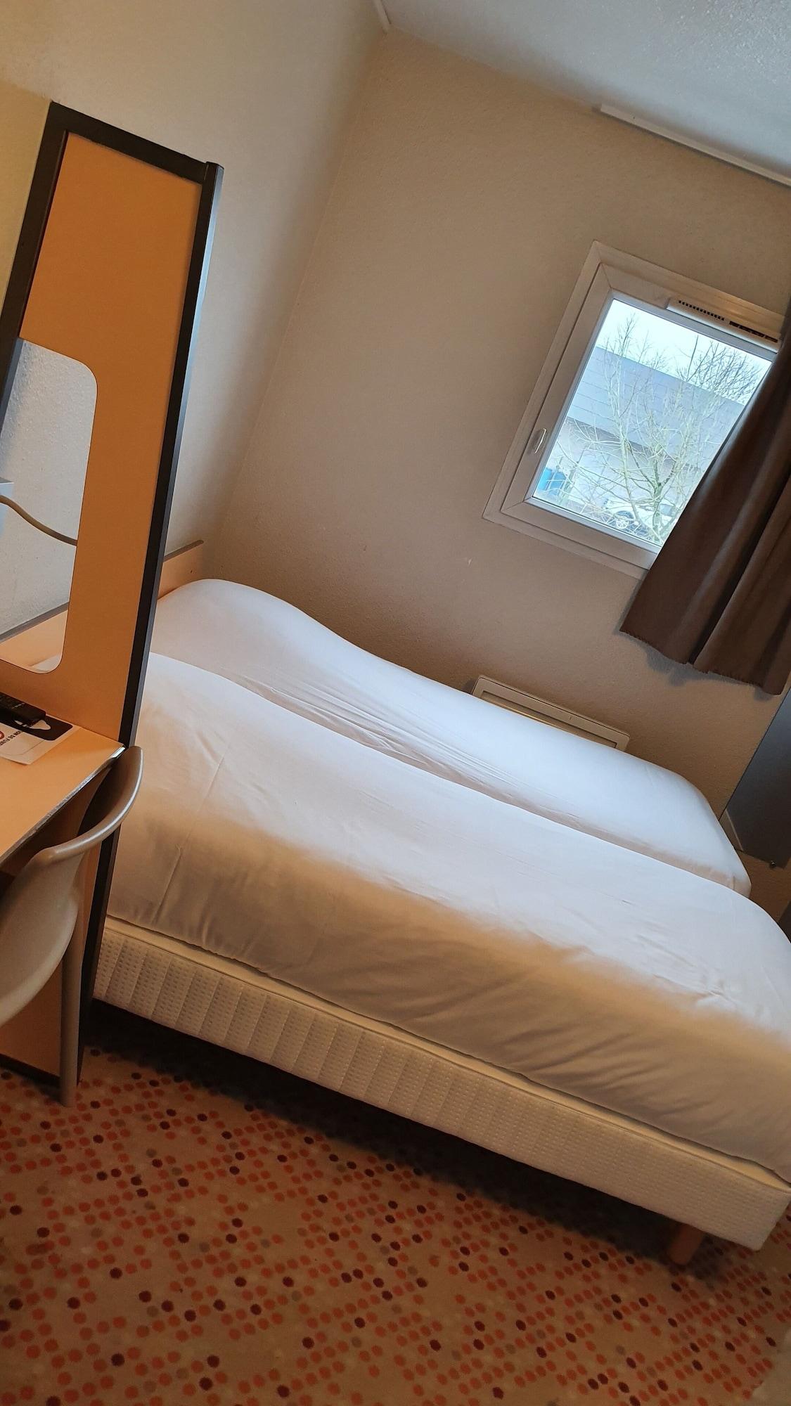 Welcomotel Coignières Eksteriør billede