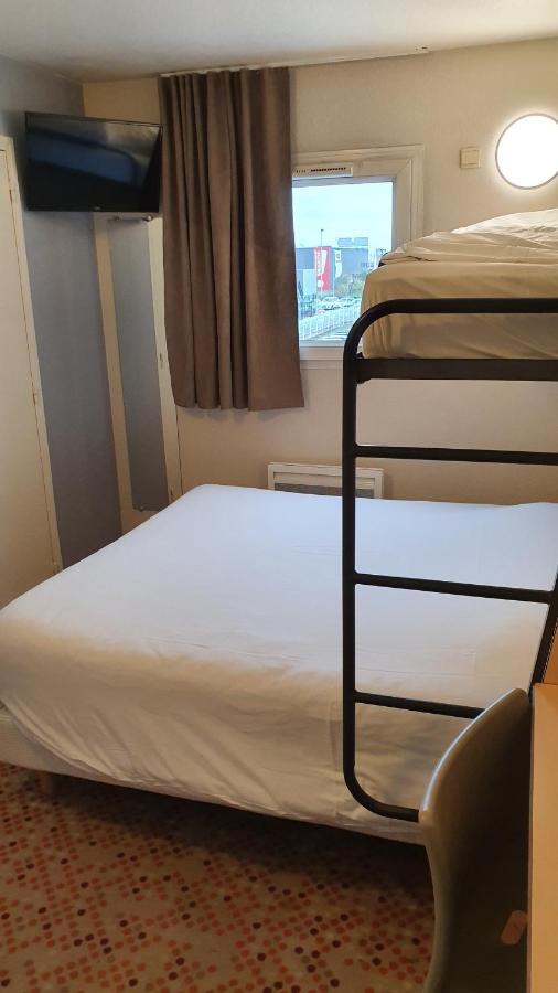 Welcomotel Coignières Eksteriør billede